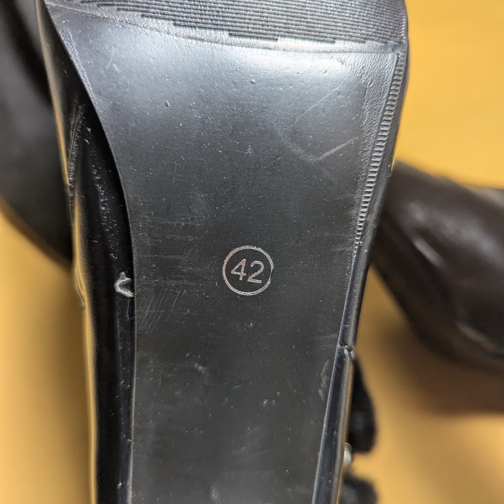 Elegant Black & Fur-Trimmed Women's Boots YTK Shoe Sale! - Picture 7 of 8